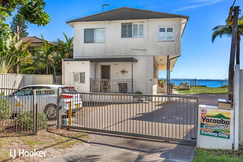 Yacaaba Beautiful Waterfront Location - Goulburn Accommodation 1