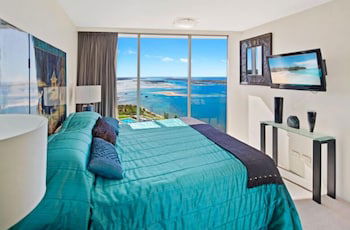 Luxury 3BR Apt With Incredible Views - Goulburn Accommodation 4