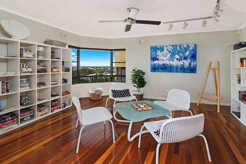 PRTFINO Ultimate Penthouse - Goulburn Accommodation 3