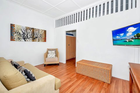 Easy Going Holiday Unit On McKenzie MK6 - Goulburn Accommodation 3