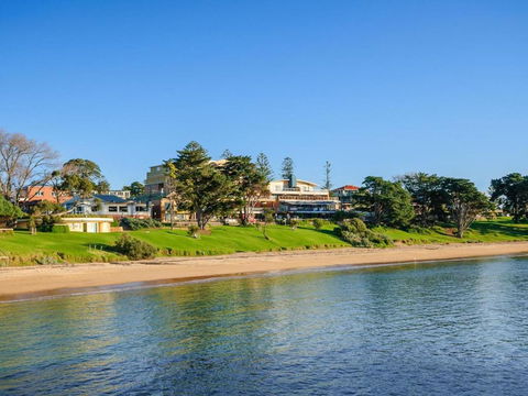 Sea Breeze - Goulburn Accommodation 3