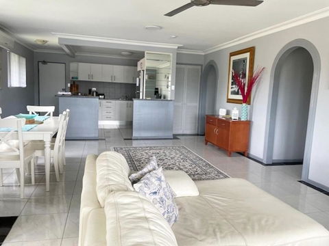 Seaclusion On Toorbul - Goulburn Accommodation 5