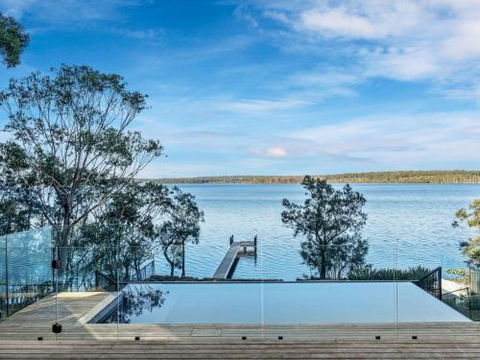 ESTUARY HOUSE Basin View 4pm Check Out Sundays - Goulburn Accommodation 0