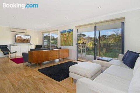 A One One Two At Island Beach - Goulburn Accommodation 3