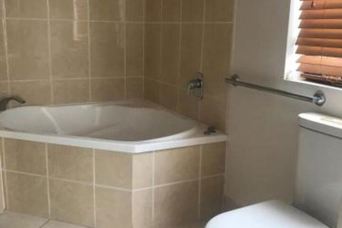 Townsville Strand Lighthouse Apartment 3 - Goulburn Accommodation 5