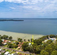 Four Loralyn on the water St. Georges Basin 4pm Check Out Sundays - Goulburn Accommodation