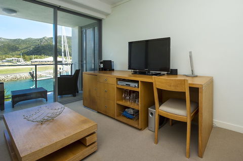 Blue On Blue Studio Room 1222 - Goulburn Accommodation 2