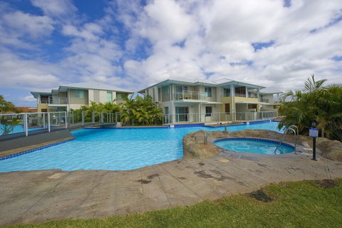 Pacific Blue 505-265 Sandy Point Road - Goulburn Accommodation 4