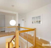 Anchor Beachfront Retreat - Goulburn Accommodation