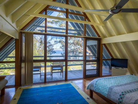 SORRENTO LAKESIDE Sanctuary Point 4pm Check Out Sundays - Goulburn Accommodation 1