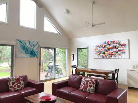 10 Anderson Avenue Sandy Point - Goulburn Accommodation 2