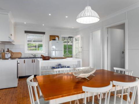 SEAWAYS Gerroa 4pm Check Out On Sunday - Goulburn Accommodation 6