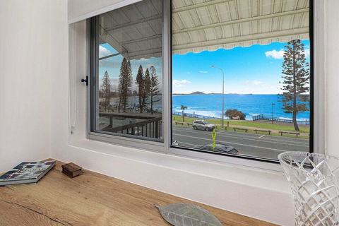 SPECTACULAR OCEAN FRONT Sounion6 - Goulburn Accommodation 2