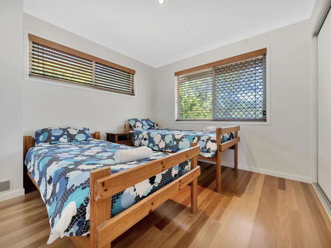 Drift Beach House - Goulburn Accommodation 3