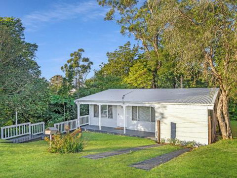 MOBYS At HYAMS Hyams Beach 4pm Check Out Sundays - Goulburn Accommodation 1
