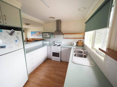 27 Beach Parade Sandy Point - Goulburn Accommodation 6