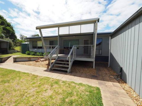 27 Beach Parade Sandy Point - Goulburn Accommodation 0