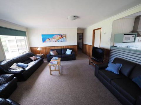 27 Beach Parade Sandy Point - Goulburn Accommodation 2