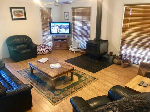 1 Tecoma Avenue Sandy Point - Goulburn Accommodation 0