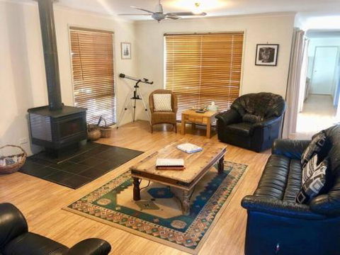 1 Tecoma Avenue Sandy Point - Goulburn Accommodation 1