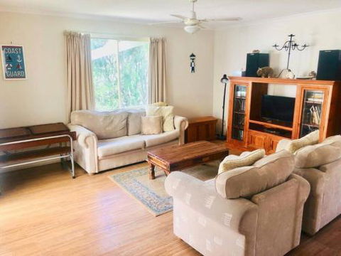 1 Tecoma Avenue Sandy Point - Goulburn Accommodation 6