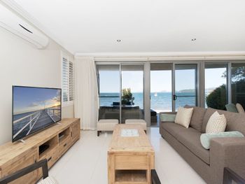 Soldiers Point Road 2 163 Seaside Splendour - Goulburn Accommodation 2