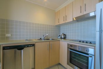 Resort Apartment On Salt Beach 6318 - Goulburn Accommodation 2