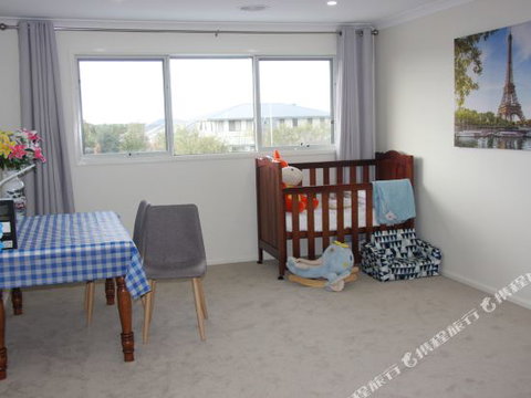 Happy Cozy House - Goulburn Accommodation 3