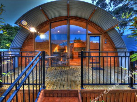 Bruny Island Accommodation 43 Degrees Beachside Studio Spa Apartments (1) - Goulburn Accommodation 3