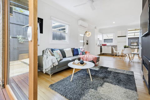 AMORE - Goulburn Accommodation 2