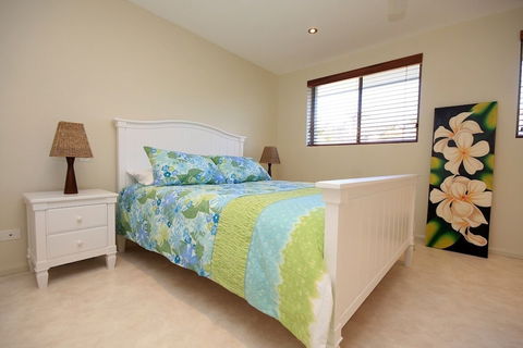 Lorikeet 1 - Goulburn Accommodation 2