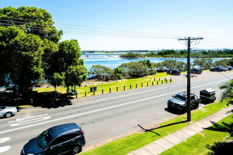 Sunlake Unit 9 - Goulburn Accommodation 1