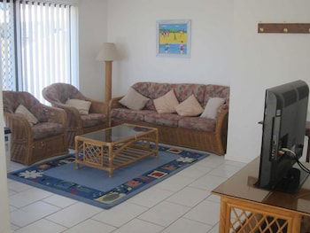 Hi Surf Unit 2 - Goulburn Accommodation 4
