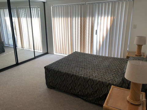Hi Surf Unit 4 - Goulburn Accommodation 6