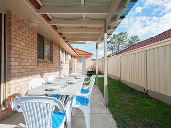 Seaclusion 2 2 Margaret Street - Goulburn Accommodation 4