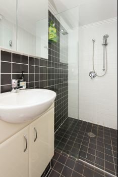 Perfect 2 Bedroom In Rushcutters Bay - Goulburn Accommodation 6