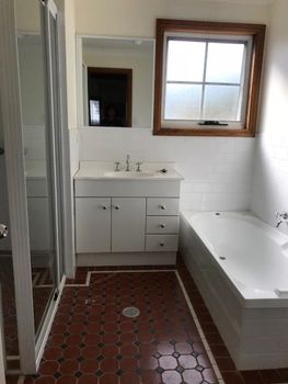 Kookaburra Cottage At Hat Head - Goulburn Accommodation 4