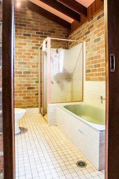 Crescent Head Resort & Conference Centre - Goulburn Accommodation 3