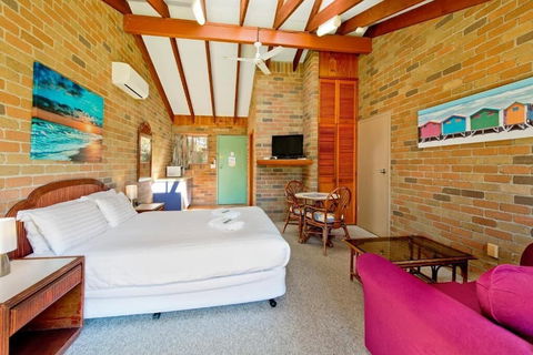 Crescent Head Resort & Conference Centre - Goulburn Accommodation 4
