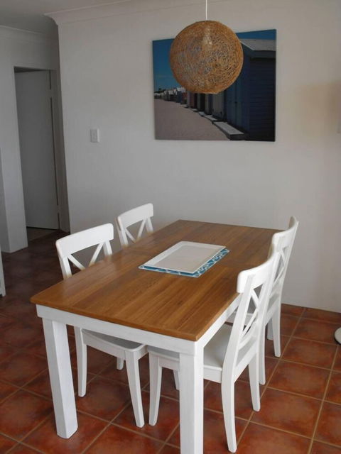 Beachpoint Unit 202 - Goulburn Accommodation 3