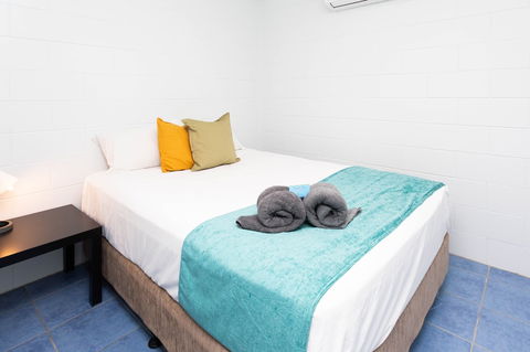 Airlie Sun & Sand Accommodation 6 - Goulburn Accommodation 5