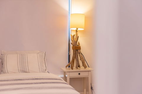 Coastal Cottage - Cannonvale - Goulburn Accommodation 0