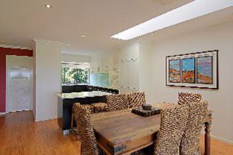 A PERFECT STAY 3 James Cook Apartments - Goulburn Accommodation 3