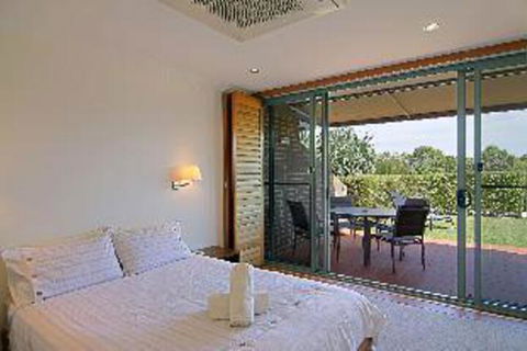 A PERFECT STAY 3 James Cook Apartments - Goulburn Accommodation 5