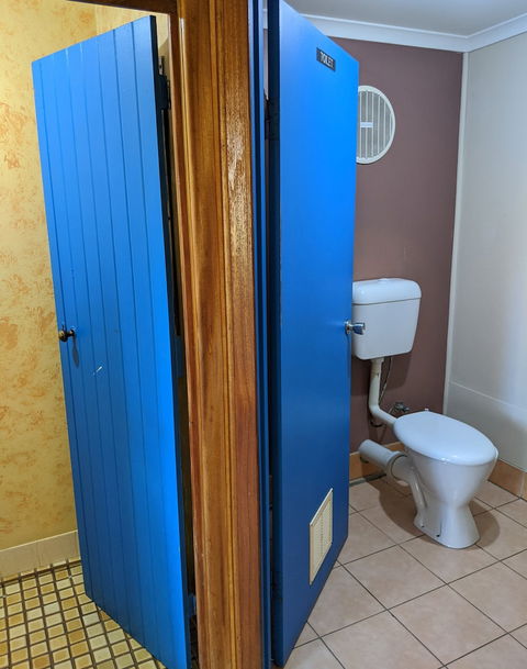 Woolshed Eco Lodge - Goulburn Accommodation 6