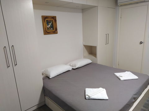 Regency Apartments - Goulburn Accommodation 1