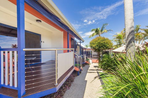 Clubyamba Beach Holiday Accommodation - Adults Only - Goulburn Accommodation 1