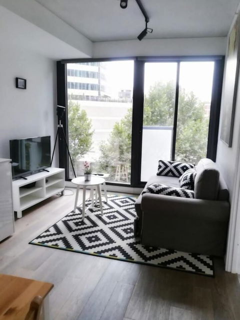 Carlson CBD Apartments - Goulburn Accommodation 3