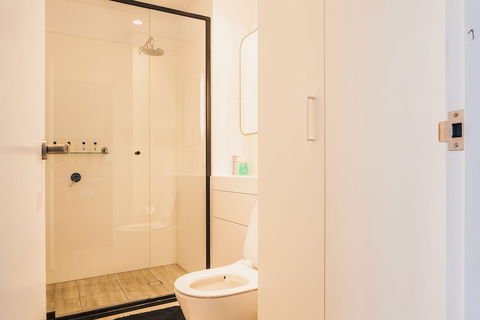 Victoria One Suites - Goulburn Accommodation 3