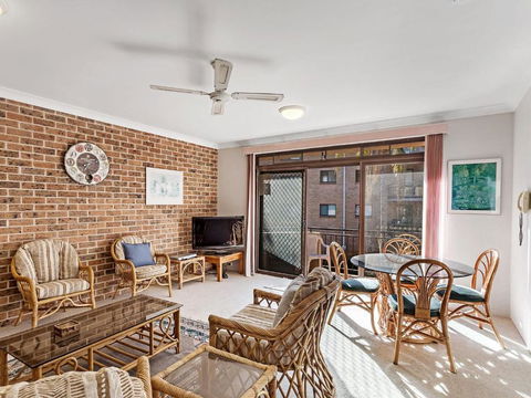 Kurranulla, Unit 5/15 Weatherly Close - Goulburn Accommodation 2